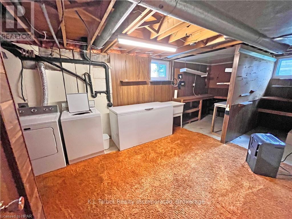 8 Stanley Street, Goderich, Ontario  N7A 3X8 - Photo 5 - X12347908