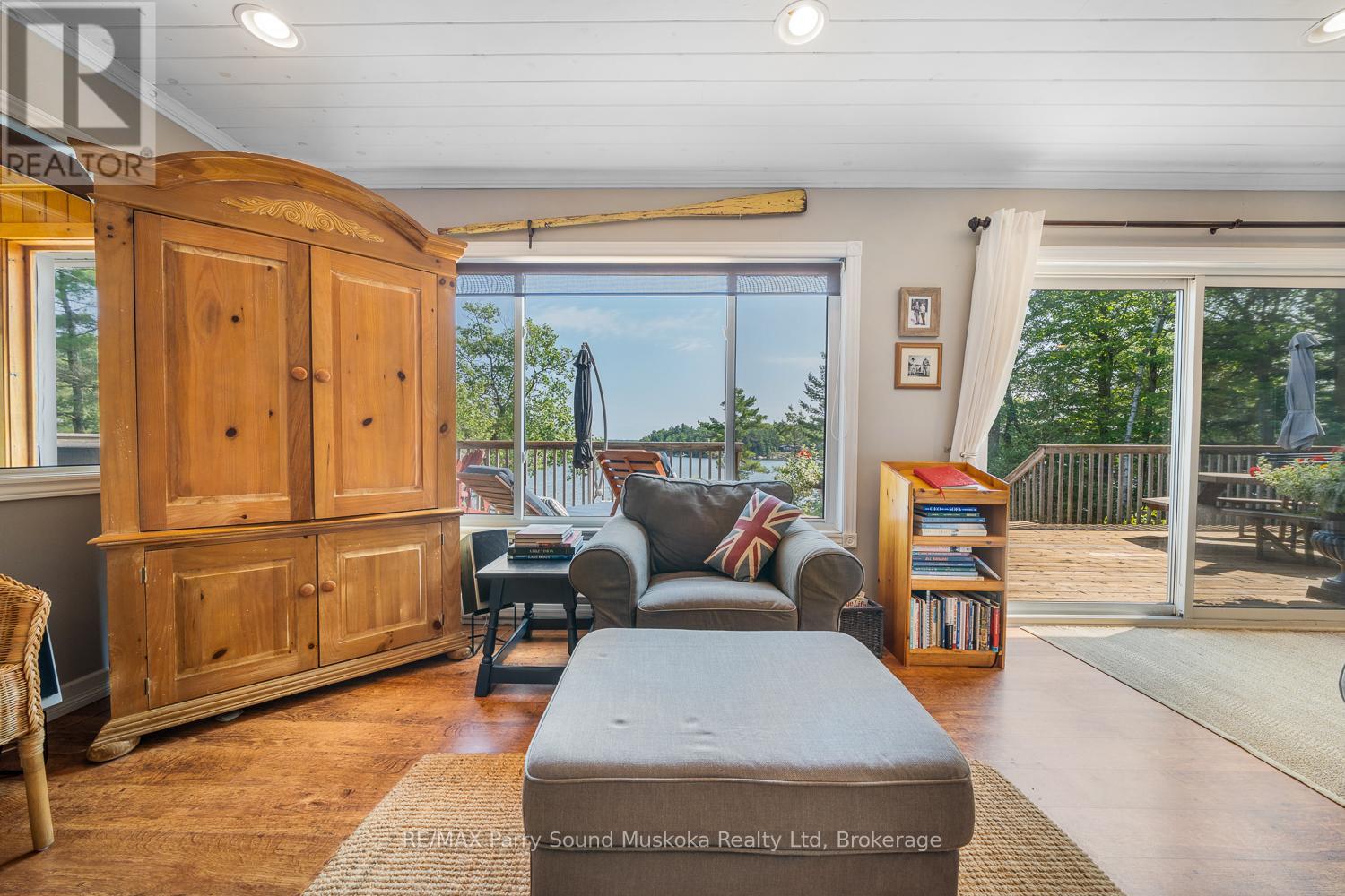 47 Island 65c Island, Carling, Ontario  P0G 1G0 - Photo 25 - X12348430