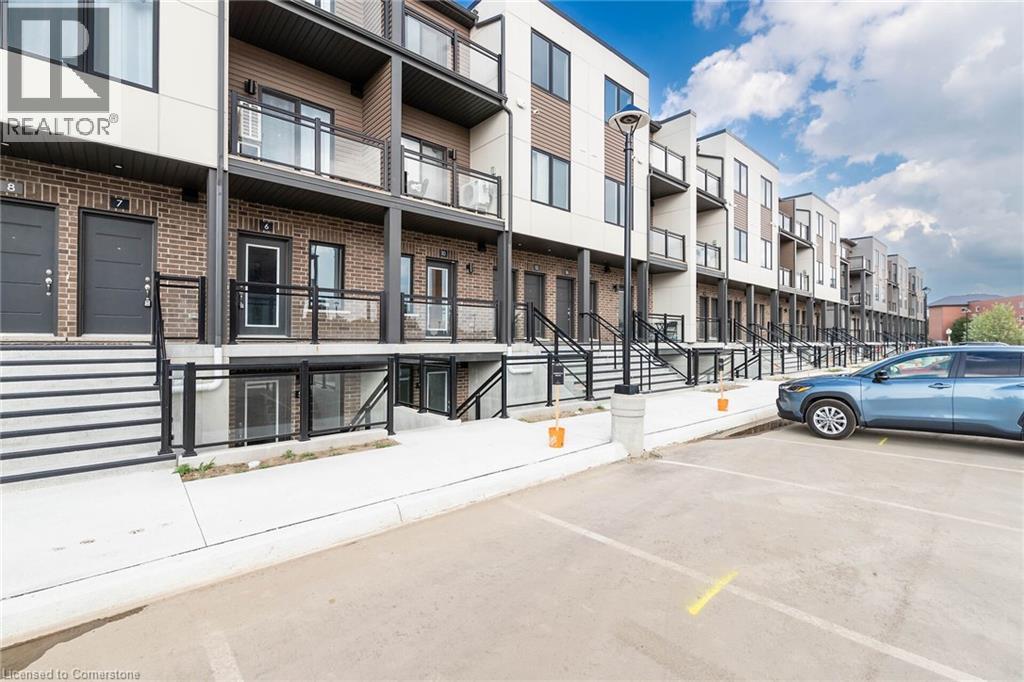 940 St. David Street N Unit# 10, Fergus, Ontario  N1M 2W3 - Photo 2 - 40761048