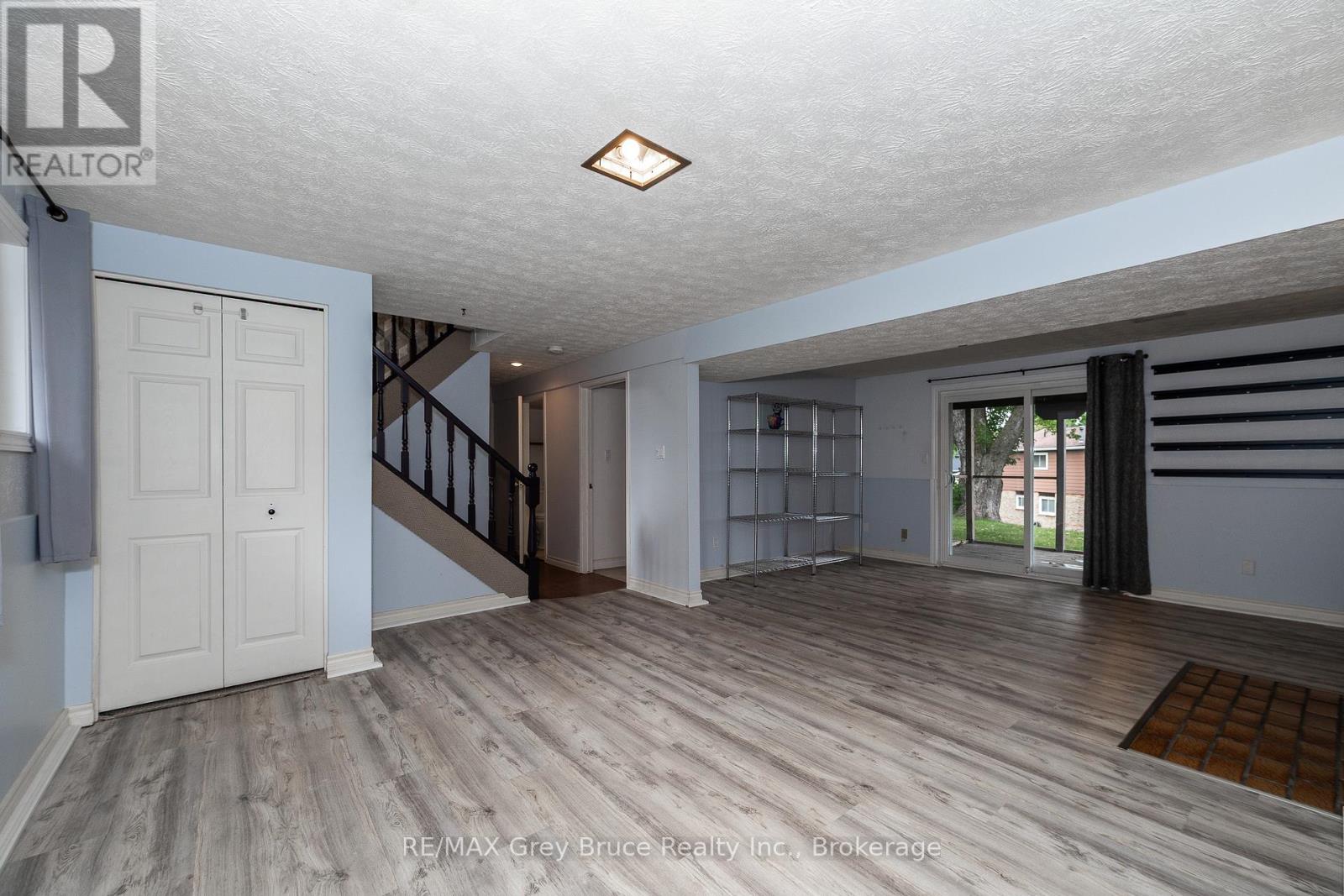 260 8th A Avenue E, Owen Sound, Ontario  N4K 6L2 - Photo 23 - X12348781