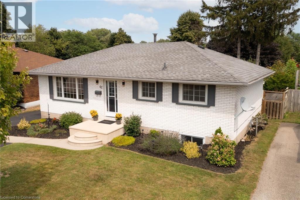 67 ELMWOOD Crescent, Woodstock, Ontario