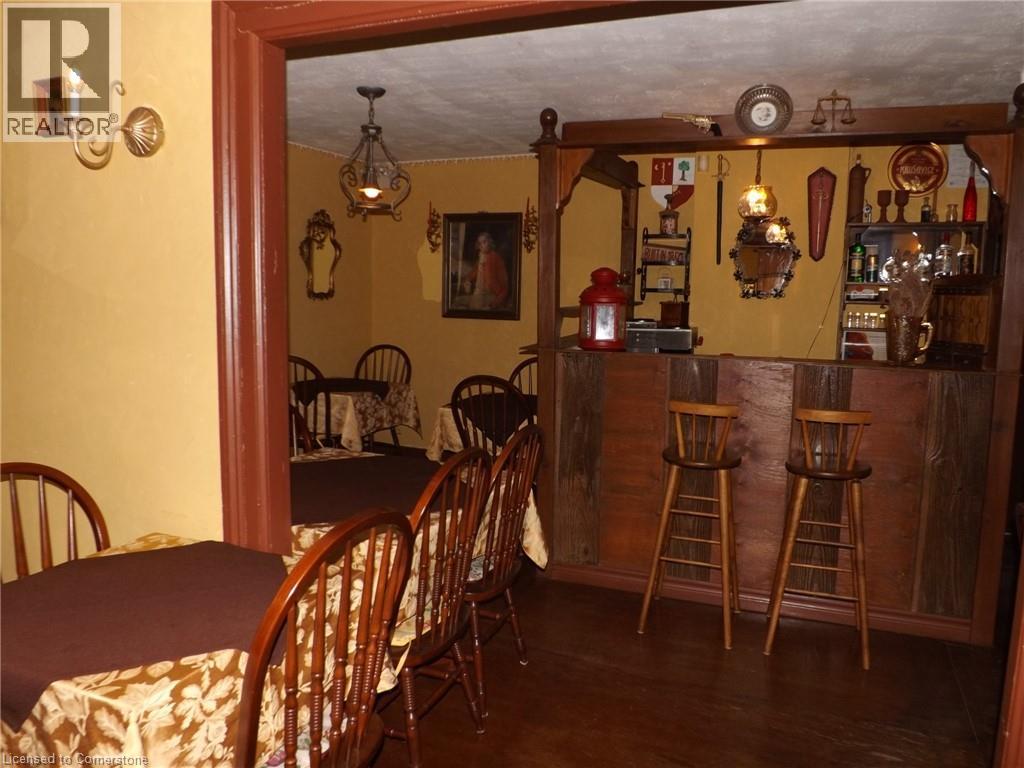 5815 Main Street, Niagara Falls, Ontario  L2G 5Z6 - Photo 9 - 40761102