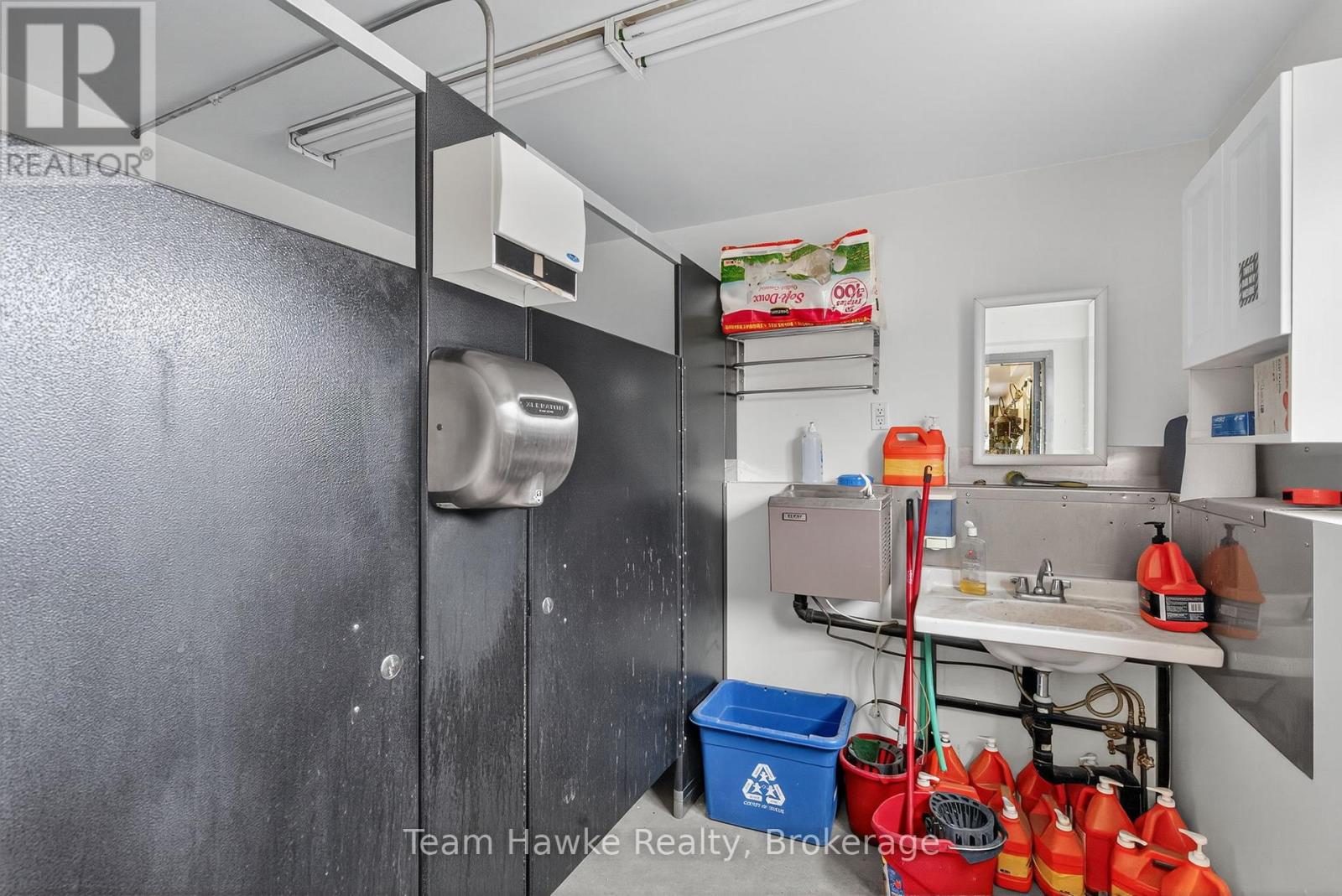 8870 County 93 Road, Midland, Ontario  L4R 4K4 - Photo 28 - S12350619