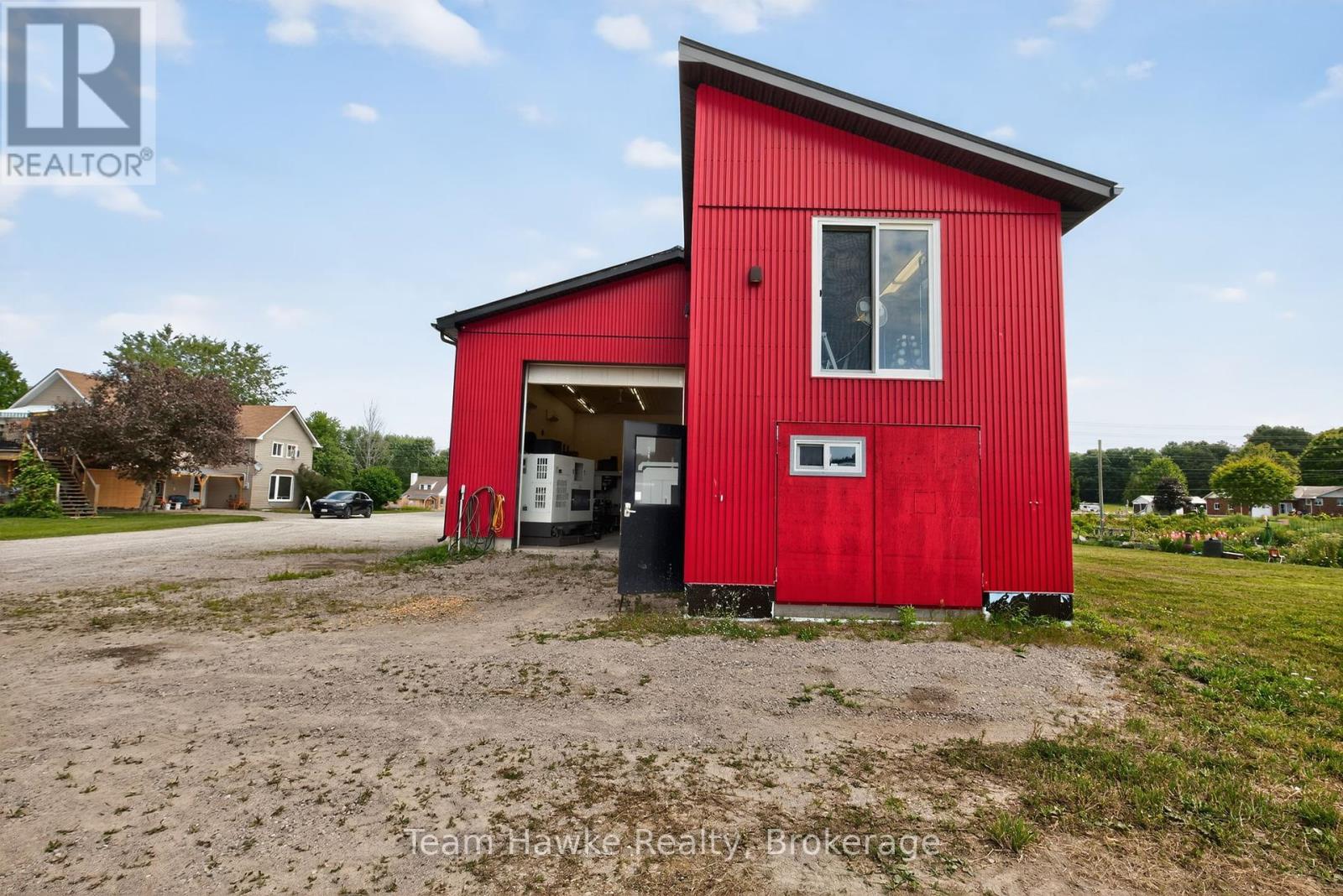8870 County 93 Road, Midland, Ontario  L4R 4K4 - Photo 8 - S12350619