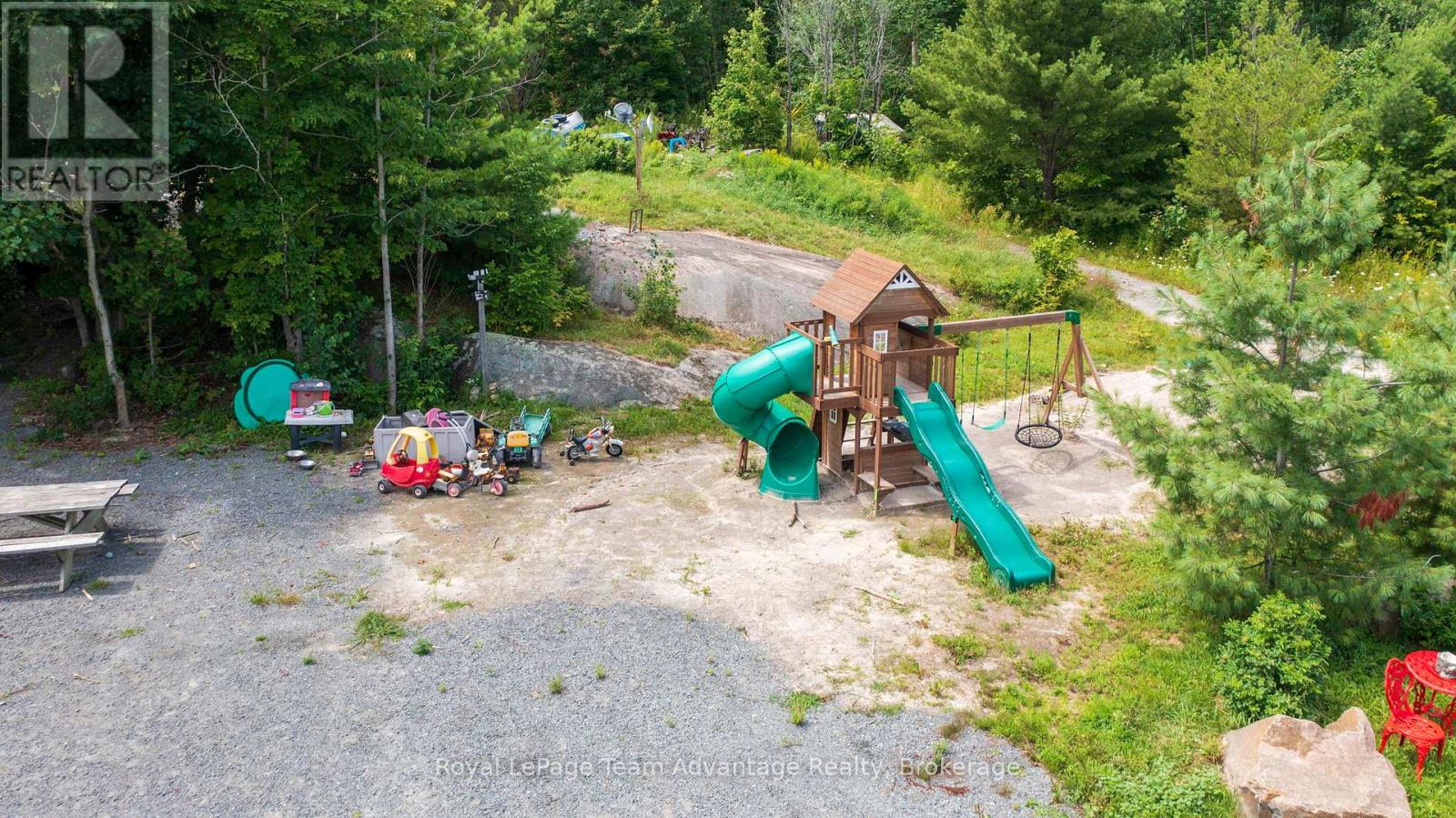 732 124 Highway, Mckellar, Ontario  P0G 1C0 - Photo 11 - X12351031