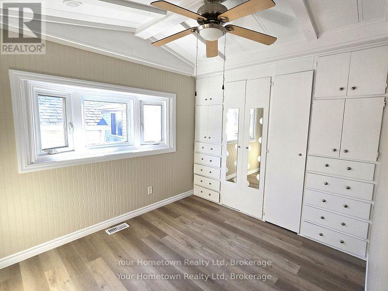 483 Spruce Street, Centre Wellington, Ontario  N1M 2W5 - Photo 11 - X12351526