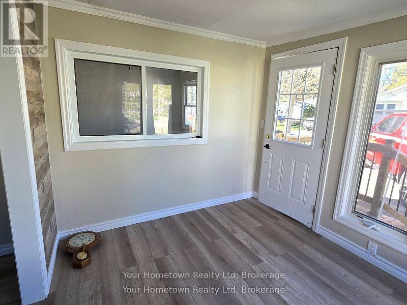 483 Spruce Street, Centre Wellington, Ontario  N1M 2W5 - Photo 2 - X12351526