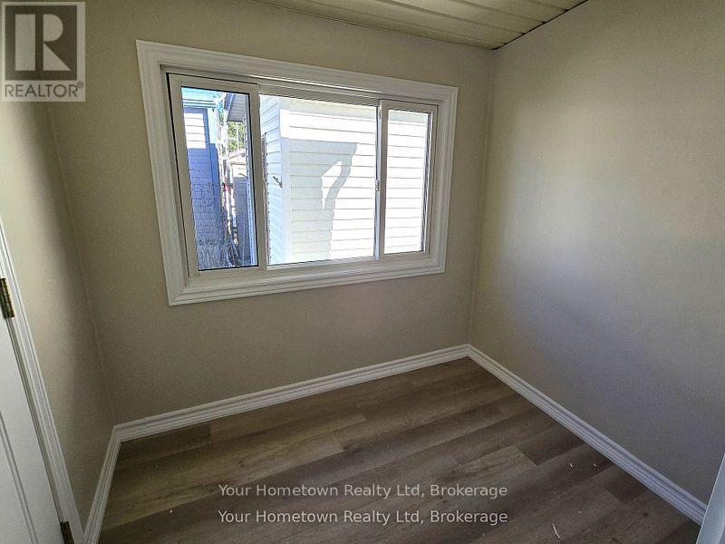 483 Spruce Street, Centre Wellington, Ontario  N1M 2W5 - Photo 7 - X12351526