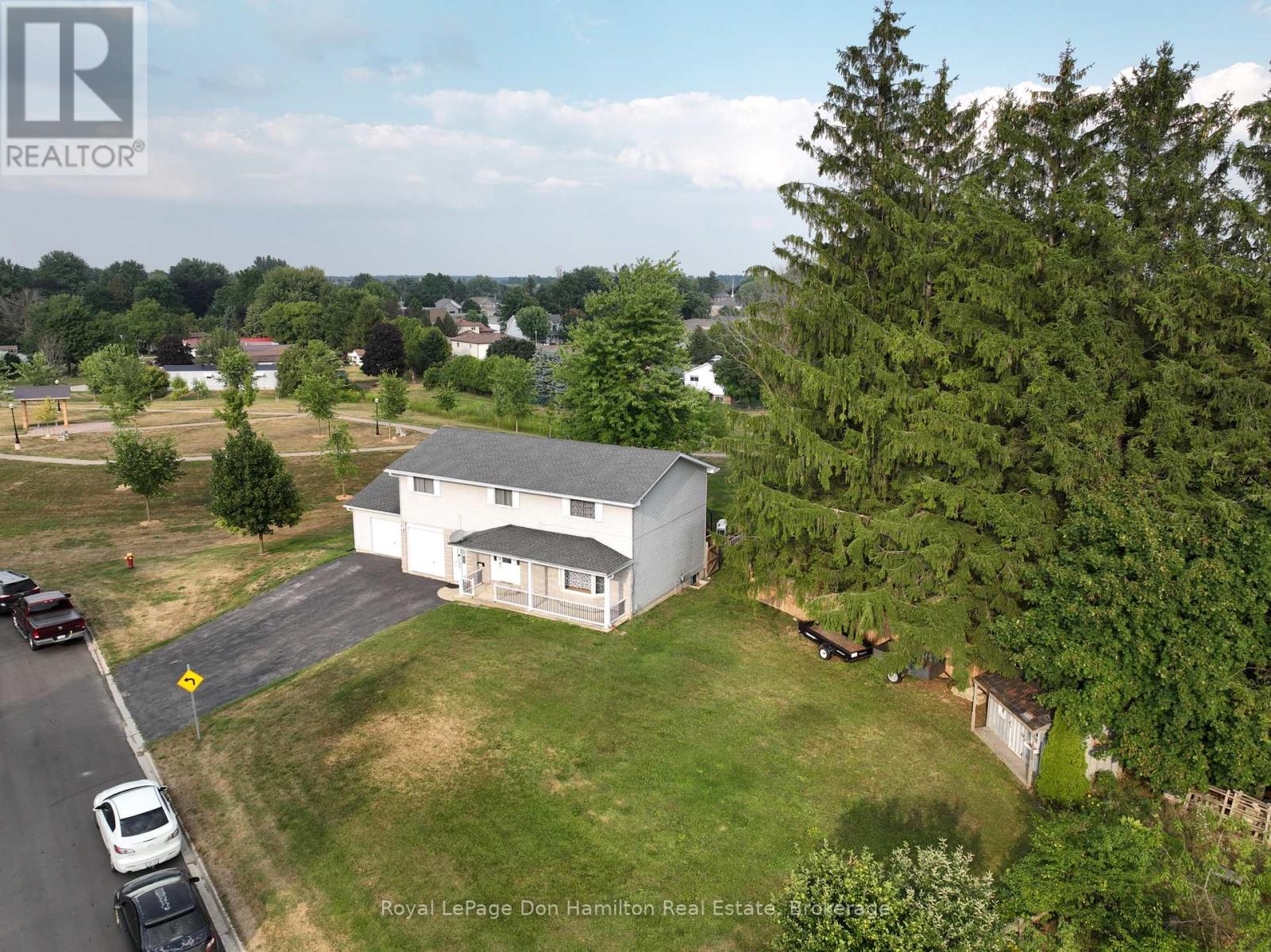 100 ARTHUR STREET, Minto, Ontario