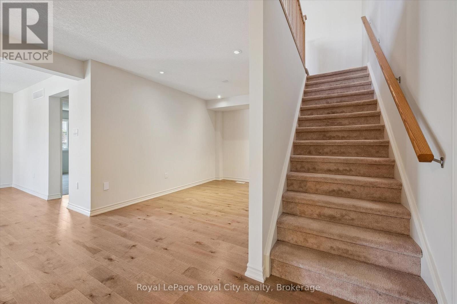 52 Aberdeen Street, Centre Wellington, Ontario  N1M 0C1 - Photo 23 - X12352329
