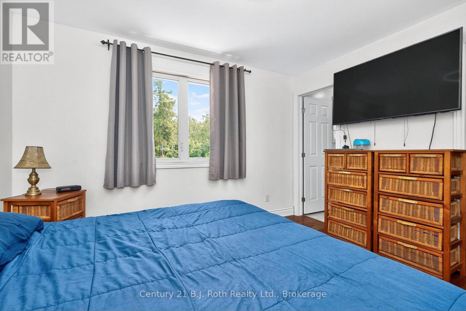 161 Forest Harbour Parkway, Tay, Ontario  L0K 2C0 - Photo 12 - S12352601