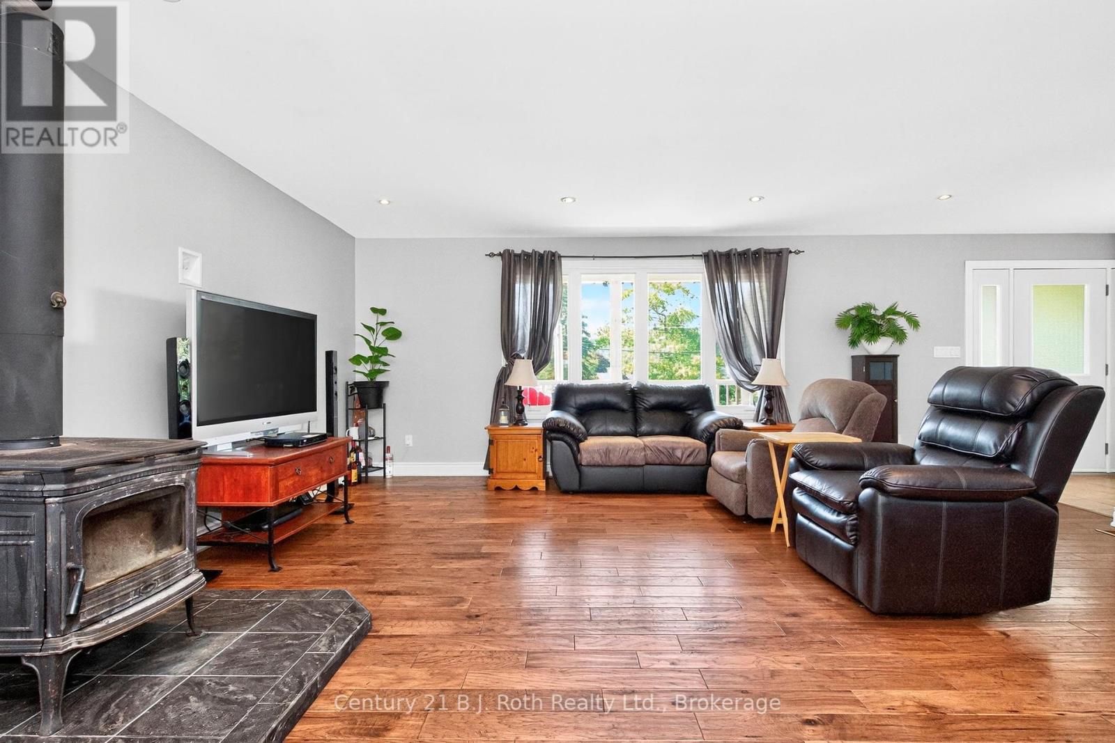 161 Forest Harbour Parkway, Tay, Ontario  L0K 2C0 - Photo 9 - S12352601