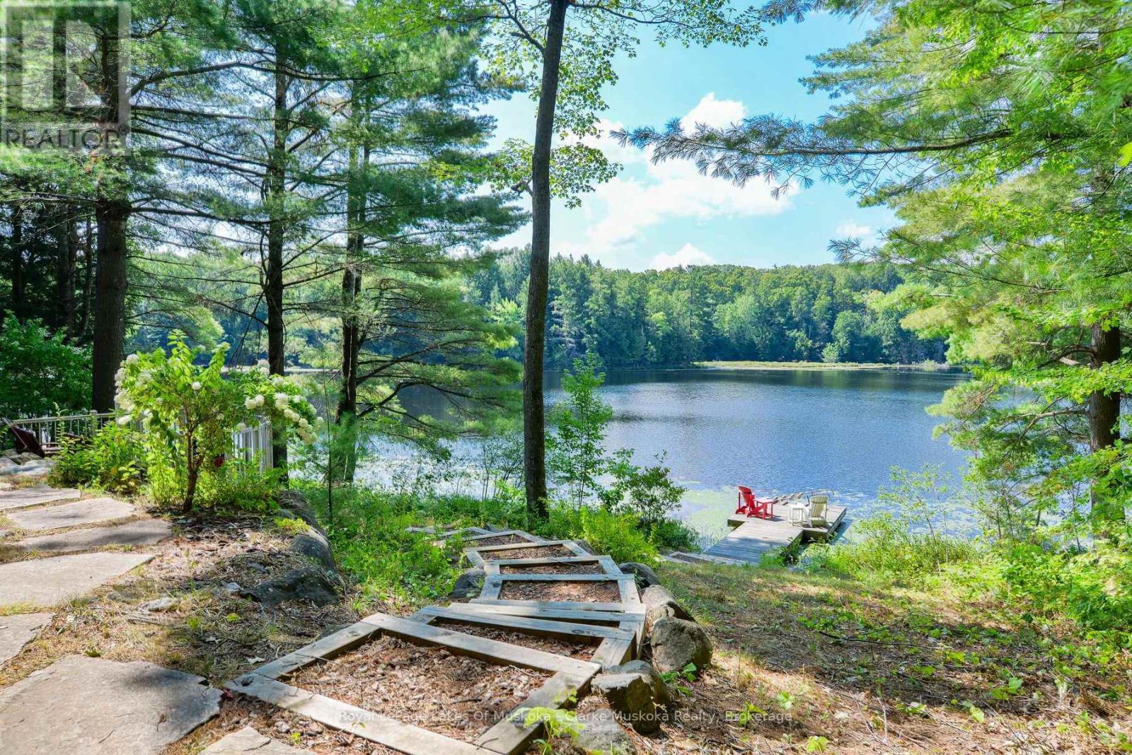 45 Estate Drive, Muskoka Lakes, Ontario  P0B 1J0 - Photo 3 - X12352498