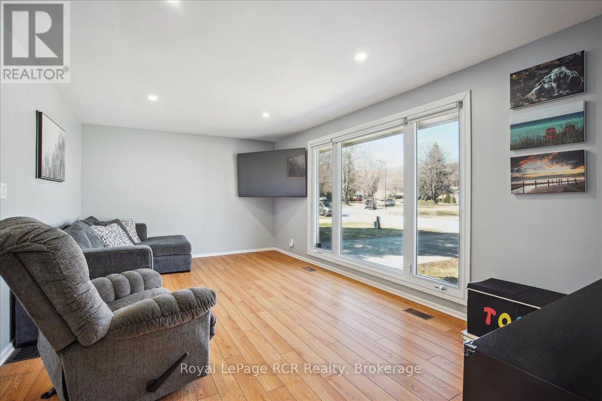 685 5th Avenue W, Owen Sound, Ontario  N4K 5A2 - Photo 5 - X12352687