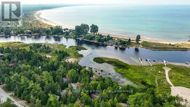 269 Ogimah Road, Native Leased Lands, Ontario  N0H 2G0 - Photo 40 - X12352781