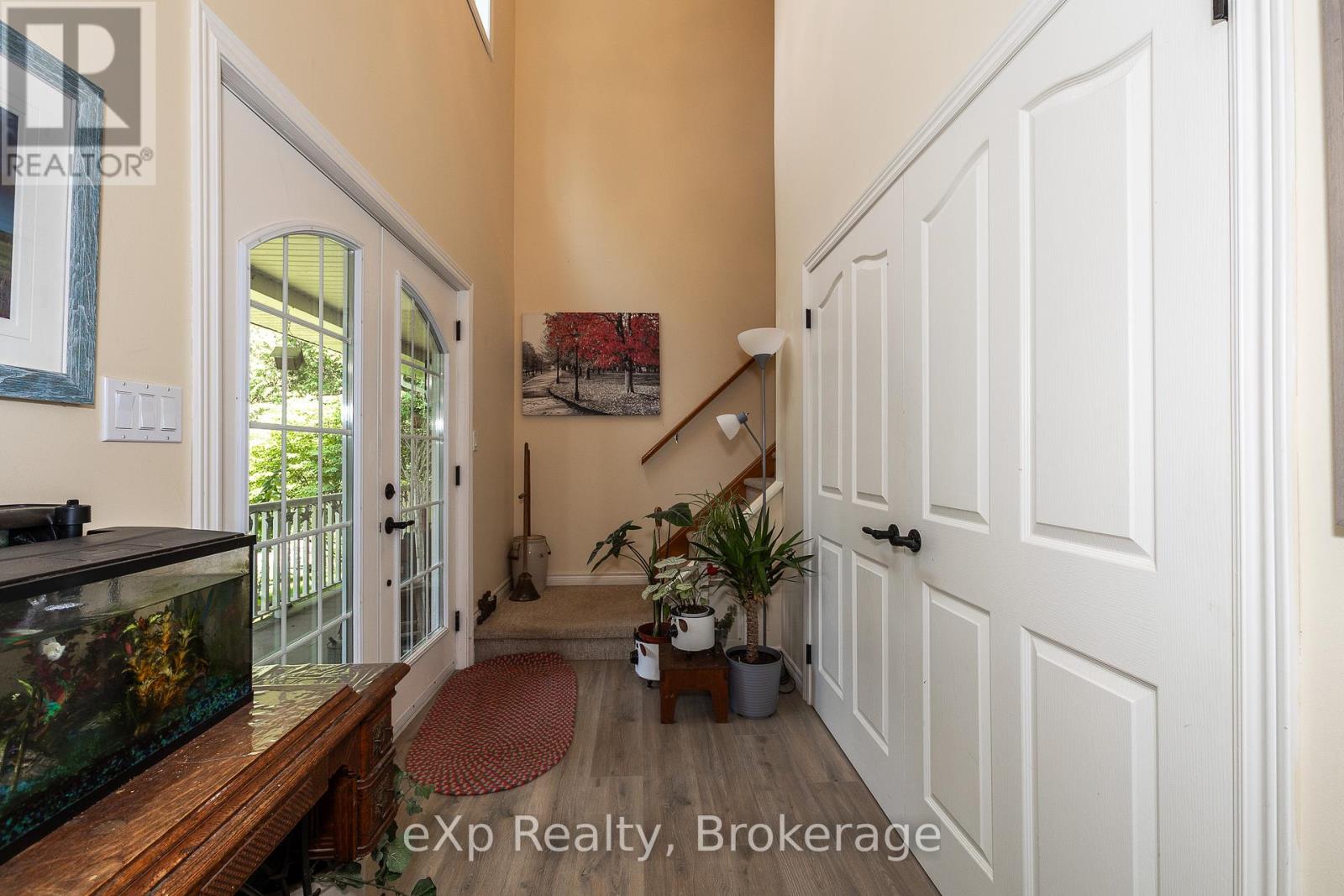 126 Wilson Drive, Georgian Bluffs, Ontario  N0H 2T0 - Photo 26 - X12352782