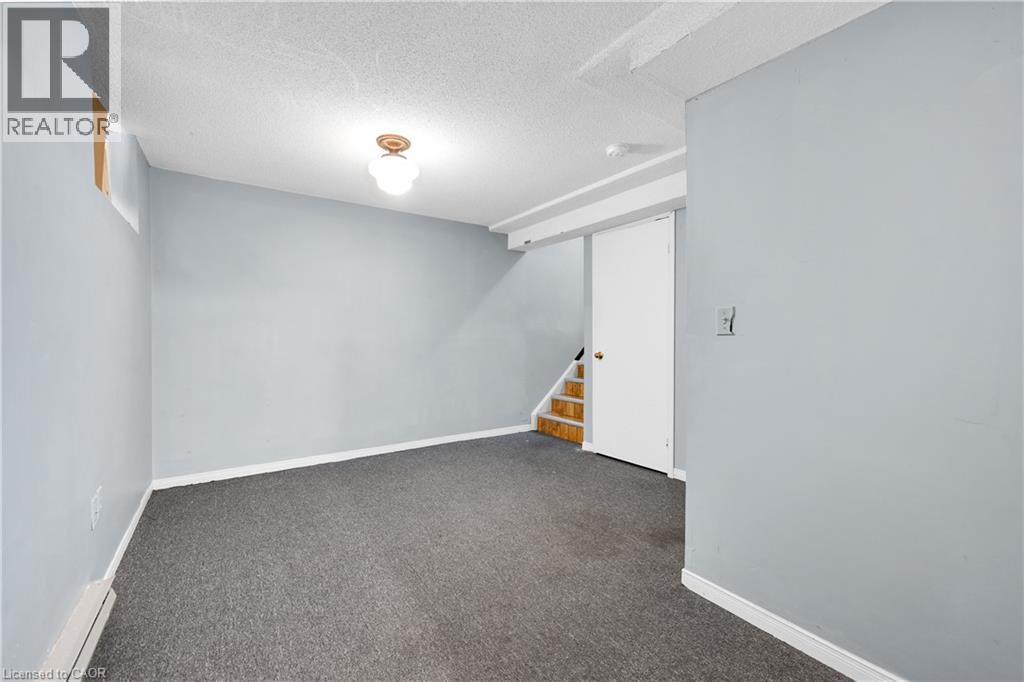 51 Caroga Court Unit# 27, Hamilton, Ontario  L9C 7C2 - Photo 24 - 40761677