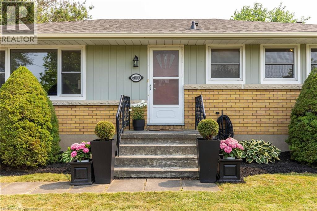 6000 Mayfair Drive, Niagara Falls, Ontario  L2J 1V6 - Photo 4 - 40761395