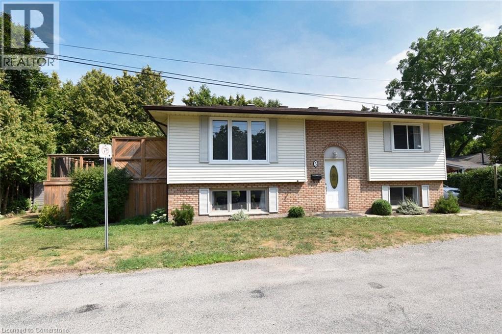 5 7TH Street, Grimsby, Ontario