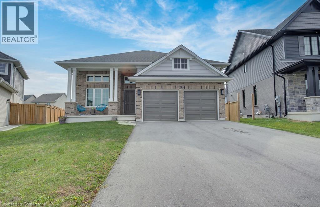 9 Clover Cir Circle, St. Thomas, Ontario  N5R 0J3 - Photo 2 - 40761197