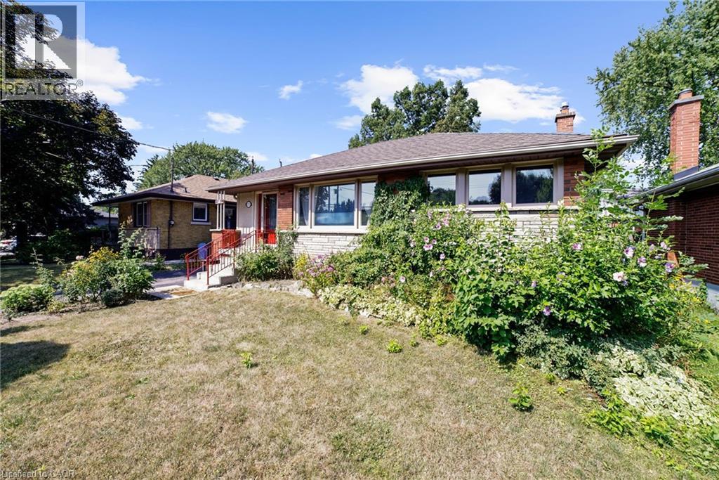 272 Upper Paradise Road Unit# A, Hamilton, Ontario  L9C 5C2 - Photo 2 - 40761431