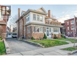 93 BARNESDALE Boulevard, Hamilton, Ontario