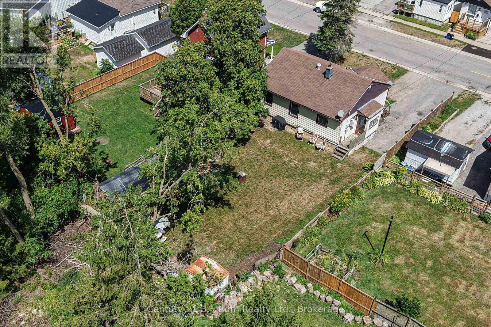 155 Dunedin Street, Orillia, Ontario  L3V 5T9 - Photo 3 - S12353814