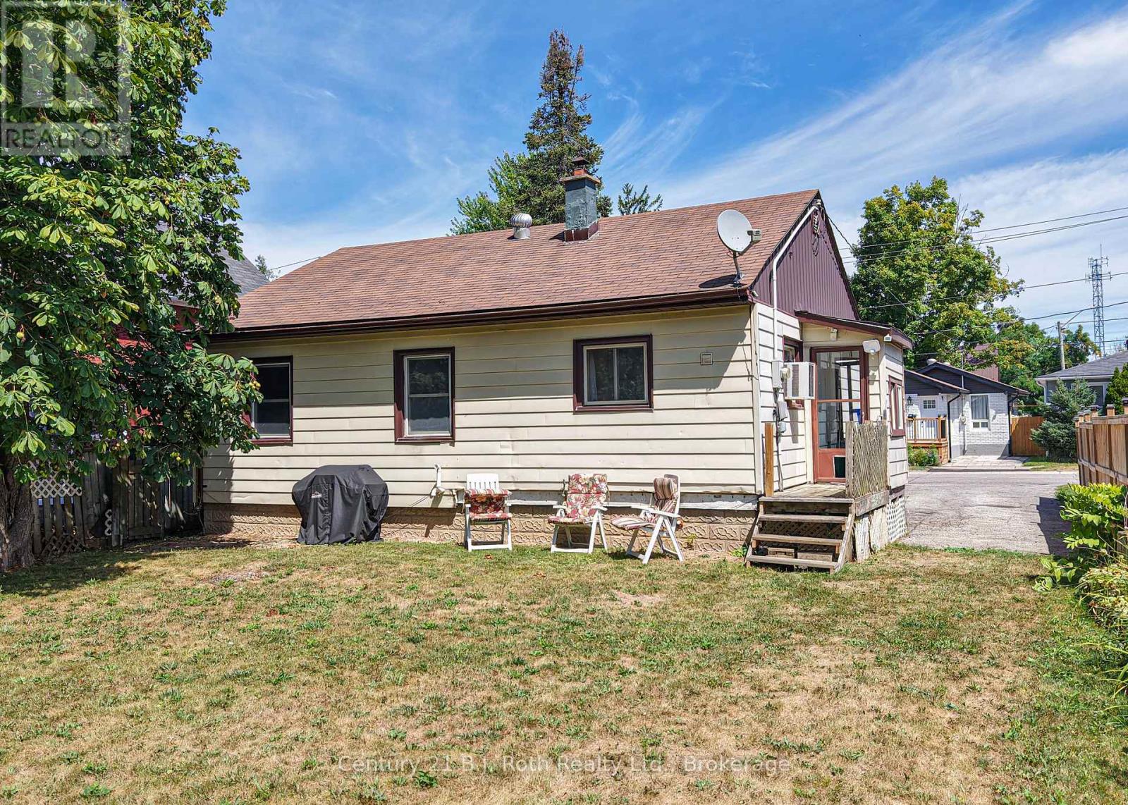 155 Dunedin Street, Orillia, Ontario  L3V 5T9 - Photo 4 - S12353814