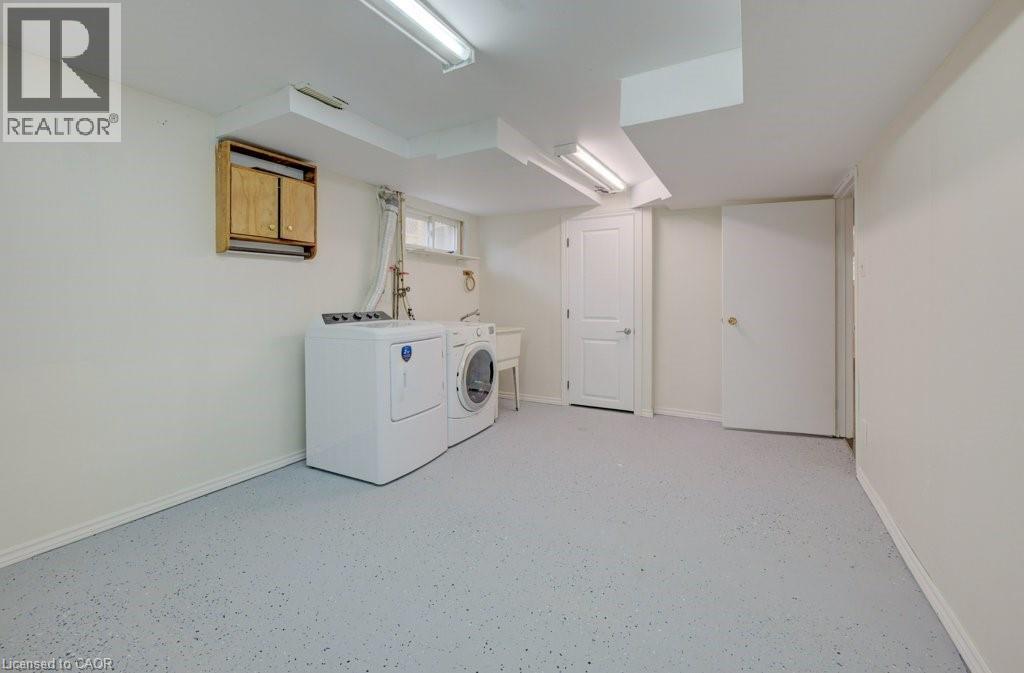259 Lorraine Avenue, Kitchener, Ontario  N2B 1W9 - Photo 41 - 40760078