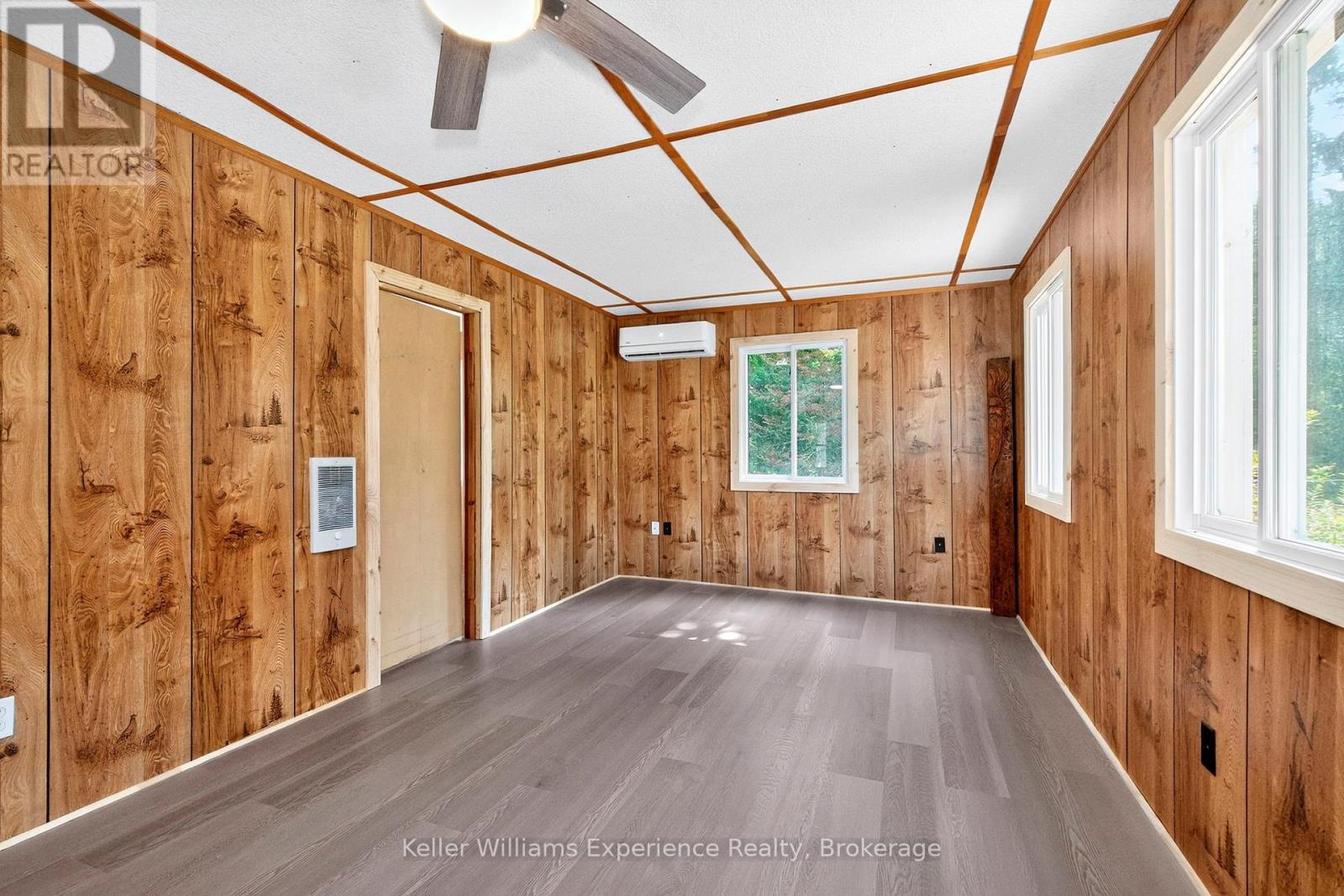 180&184 Silver Birch Crescent, Tay, Ontario  L0K 1R0 - Photo 14 - S12354197