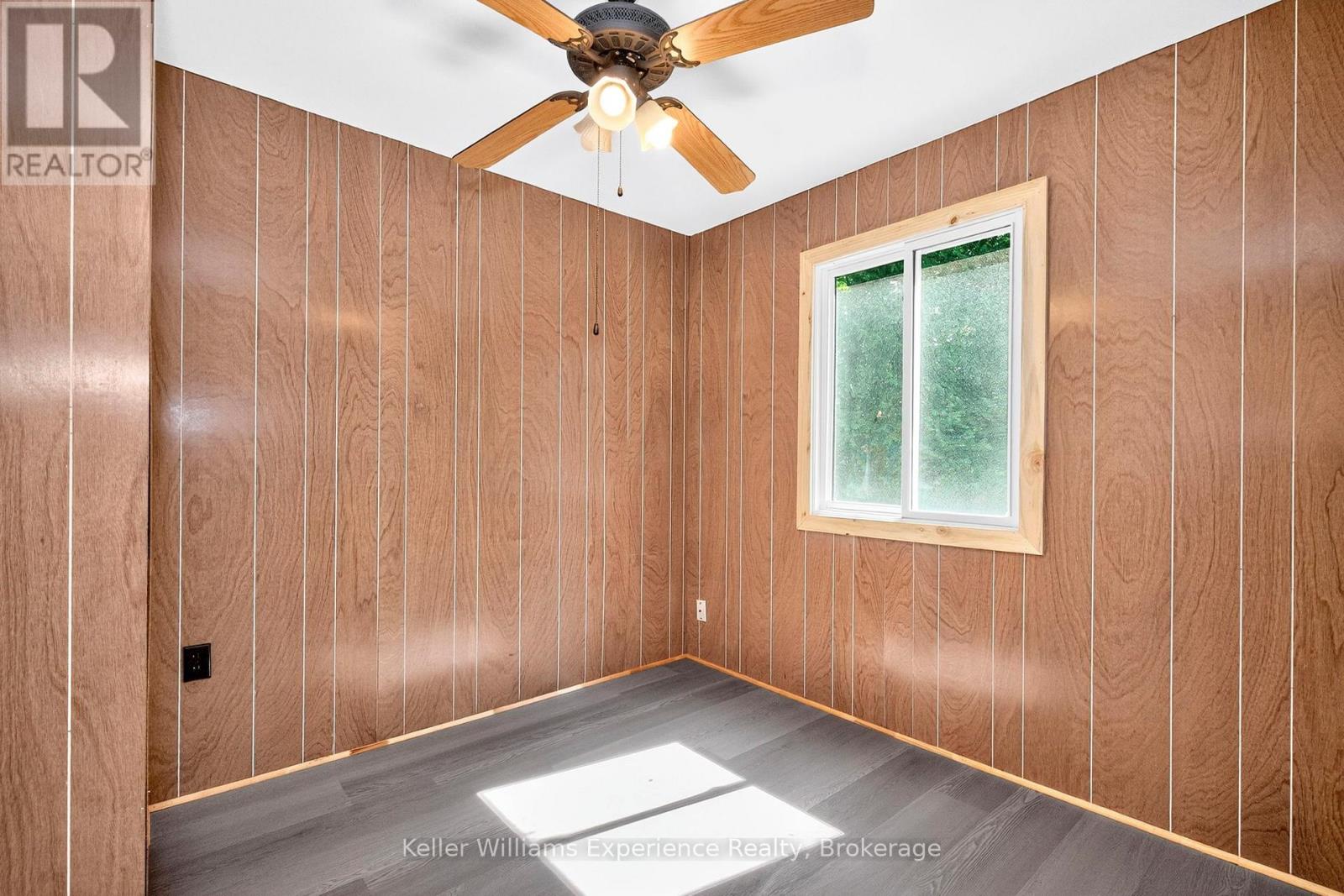 180&184 Silver Birch Crescent, Tay, Ontario  L0K 1R0 - Photo 19 - S12354197