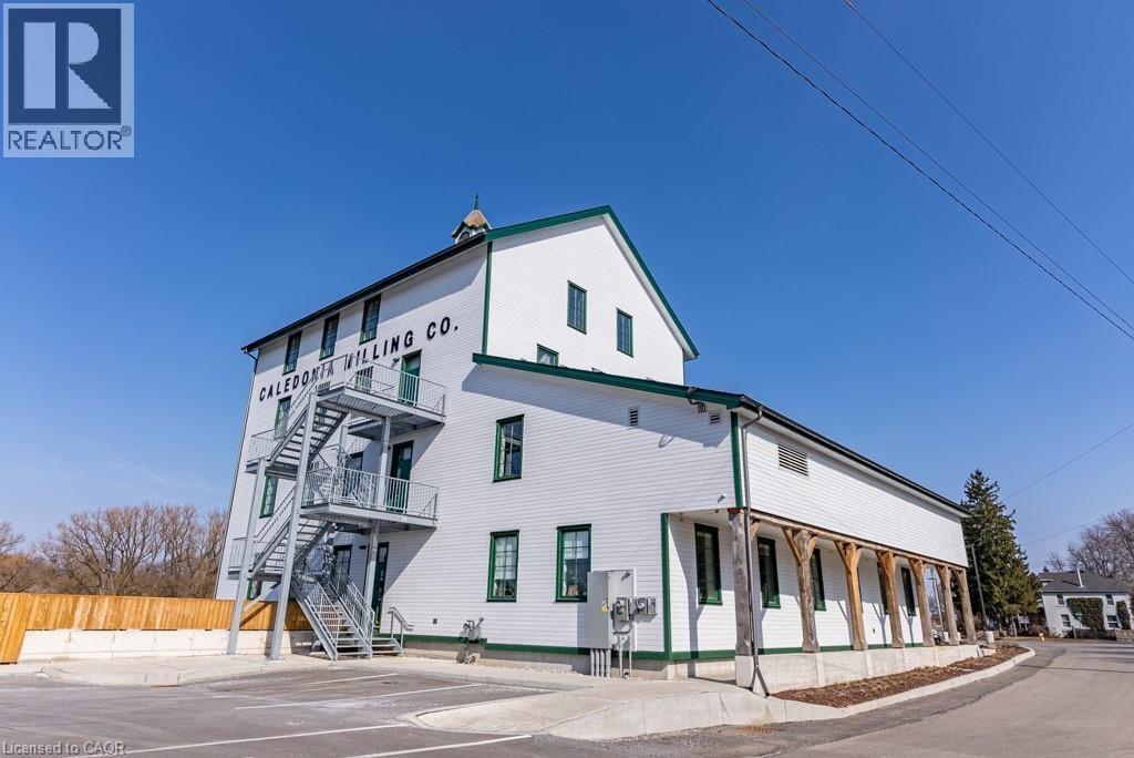 146 Forfar Street W Unit# 301, Caledonia, Ontario  N3W 1J2 - Photo 2 - 40761967