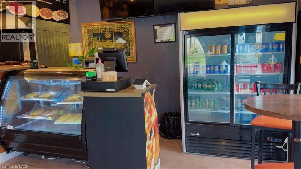 390 Courtland Avenue, Kitchener, Ontario  N2G 2W2 - Photo 3 - 40761667