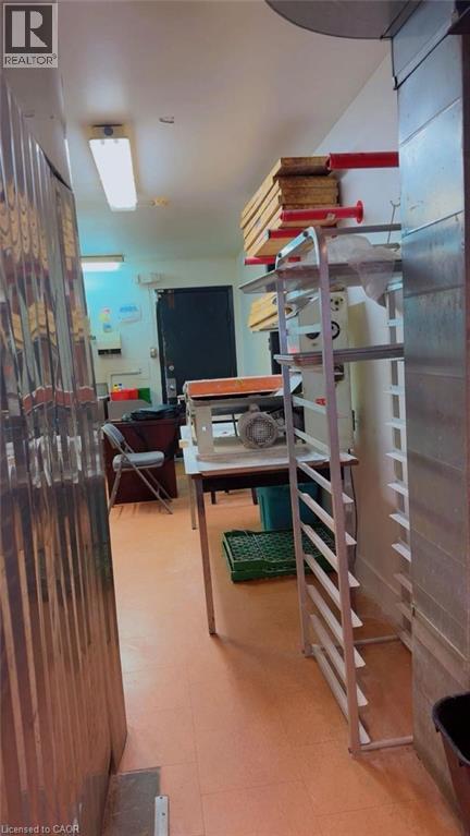 390 Courtland Avenue, Kitchener, Ontario  N2G 2W2 - Photo 6 - 40761667