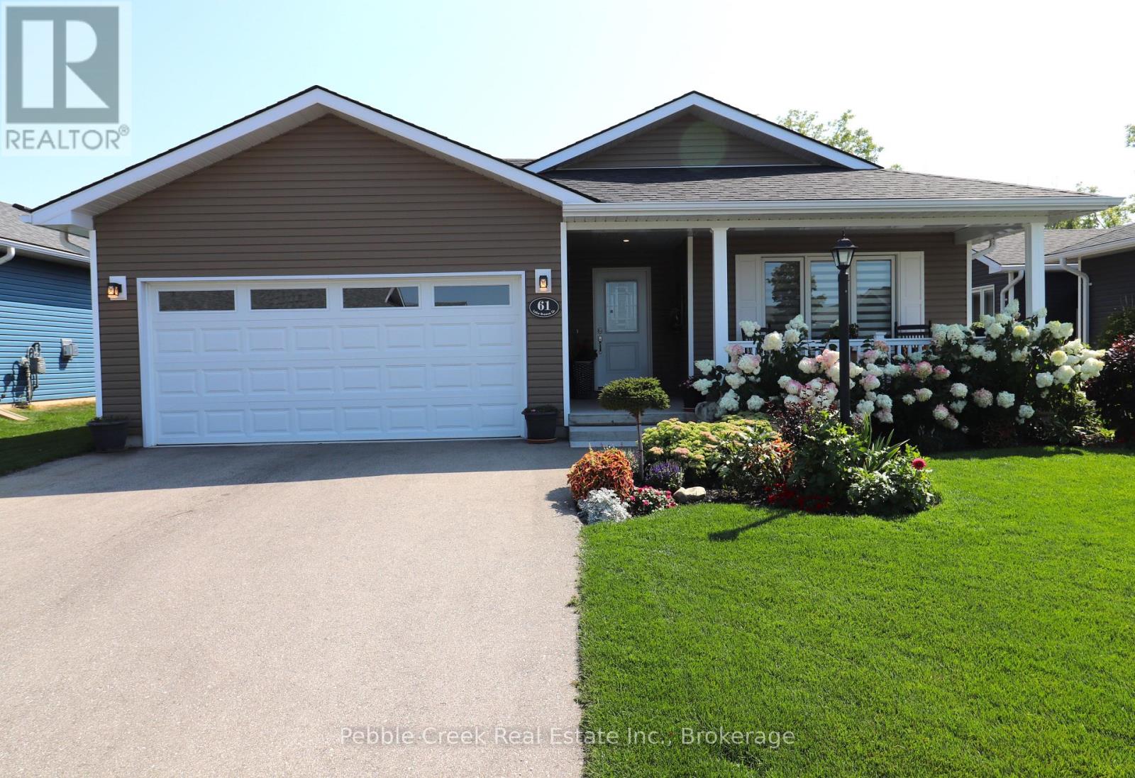 61 LAKE BREEZE DRIVE, Ashfield-Colborne-Wawanosh, Ontario