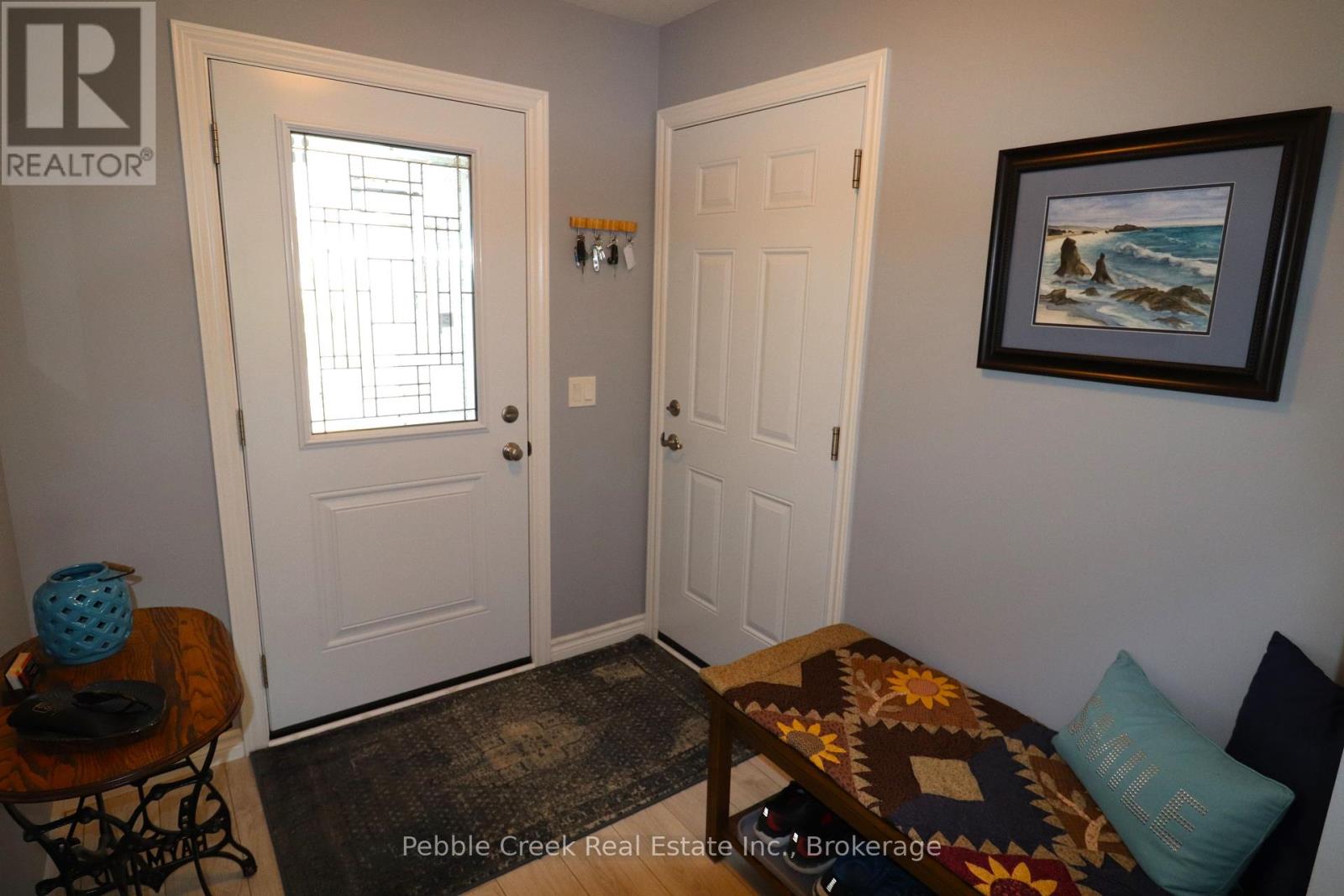 61 Lake Breeze Drive, Ashfield-Colborne-Wawanosh, Ontario  N7A 0B8 - Photo 5 - X12355019