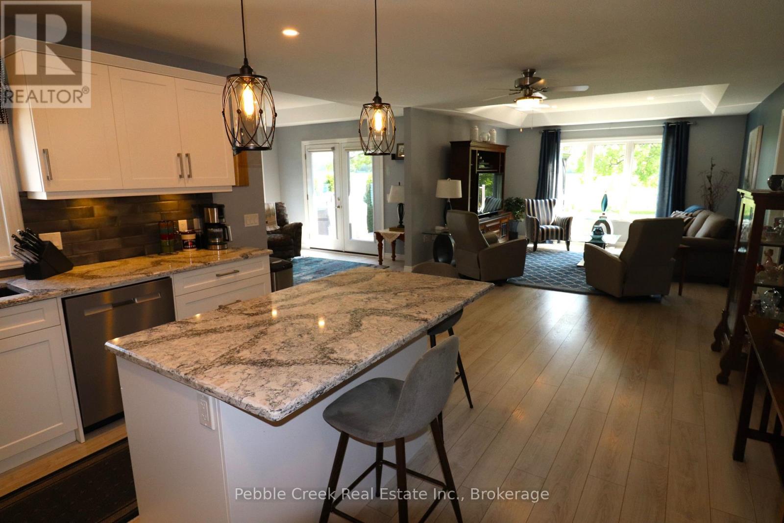 61 Lake Breeze Drive, Ashfield-Colborne-Wawanosh, Ontario  N7A 0B8 - Photo 8 - X12355019