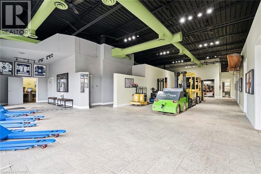 1054 South Service Road, Oakville, Ontario  L6J 2X7 - Photo 2 - 40761805