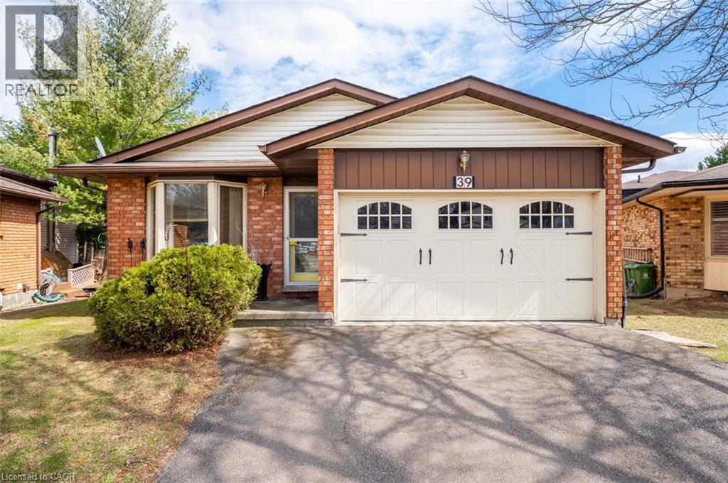 39 BLOOMSBURY Court, Ancaster, Ontario