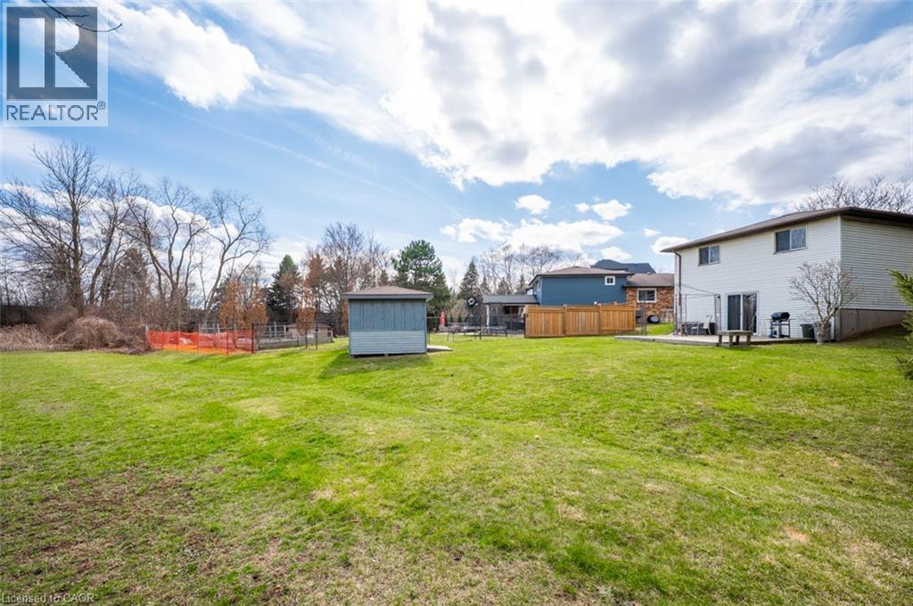 39 Bloomsbury Court, Ancaster, Ontario  L9G 4L6 - Photo 5 - 40761981