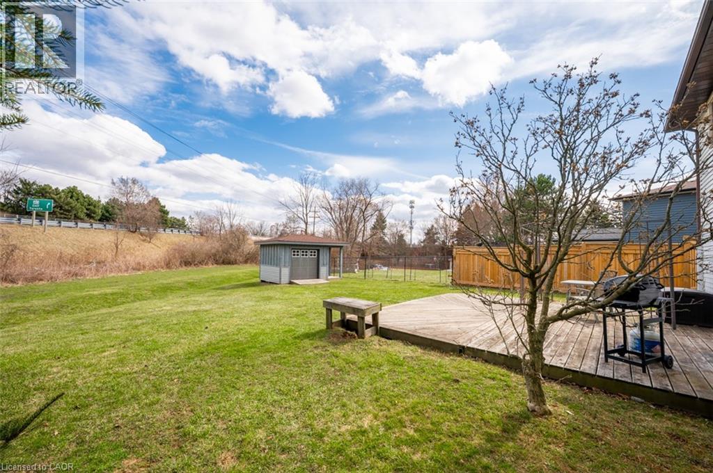39 Bloomsbury Court, Ancaster, Ontario  L9G 4L6 - Photo 8 - 40761981