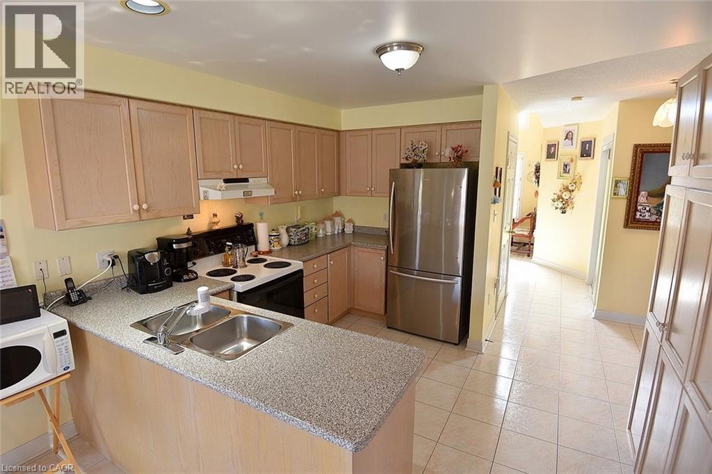 13 Chianti Crescent, Stoney Creek, Ontario  L8E 5W1 - Photo 17 - 40762210
