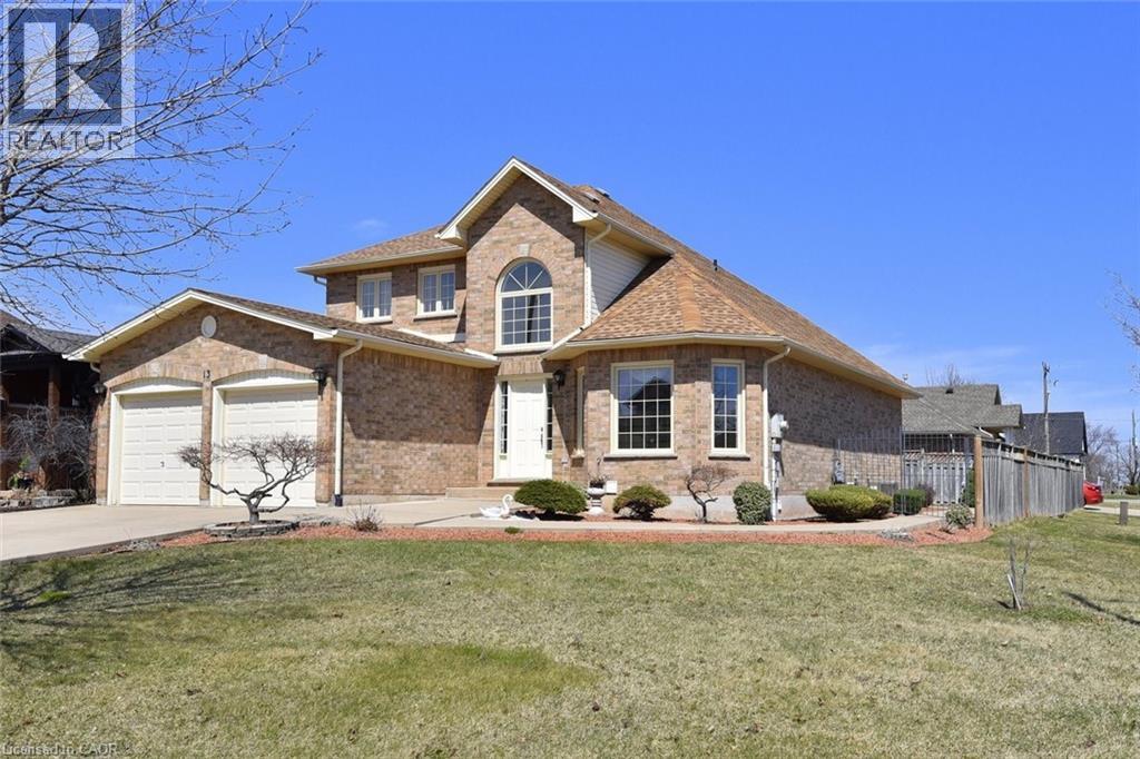13 Chianti Crescent, Stoney Creek, Ontario  L8E 5W1 - Photo 3 - 40762210