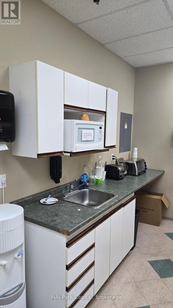 364 Massey Road, Guelph, Ontario  N1K 1C4 - Photo 18 - X12355812