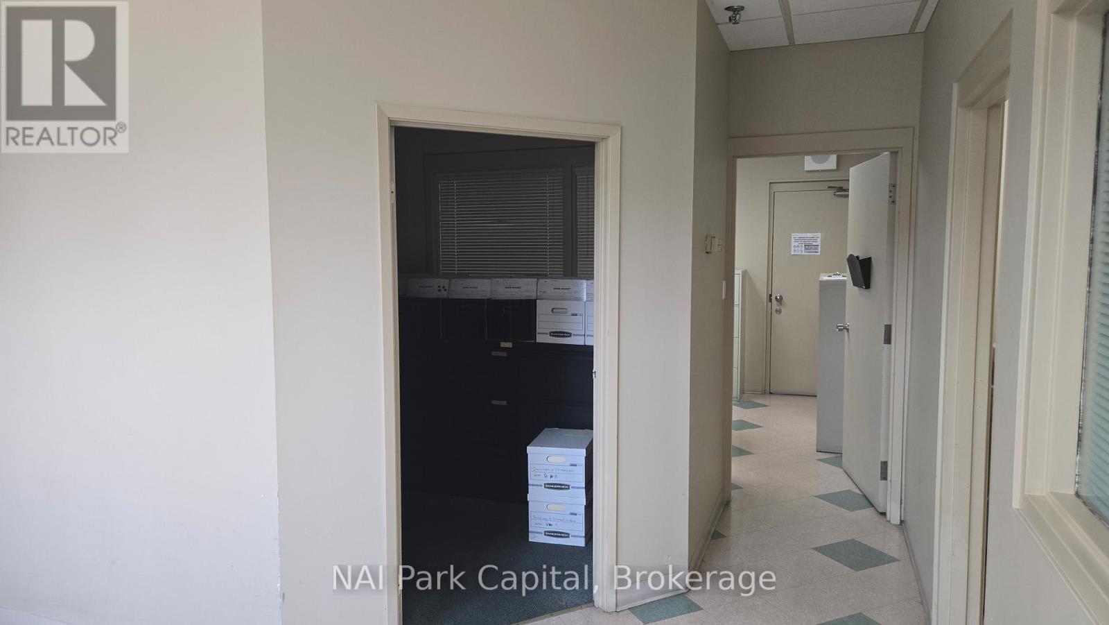 364 Massey Road, Guelph, Ontario  N1K 1C4 - Photo 21 - X12355812