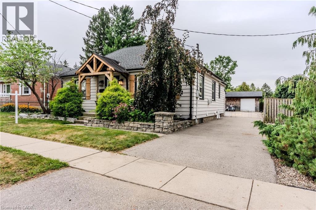 6 Sussex Avenue, Brantford, Ontario  N3R 2G6 - Photo 2 - 40762175