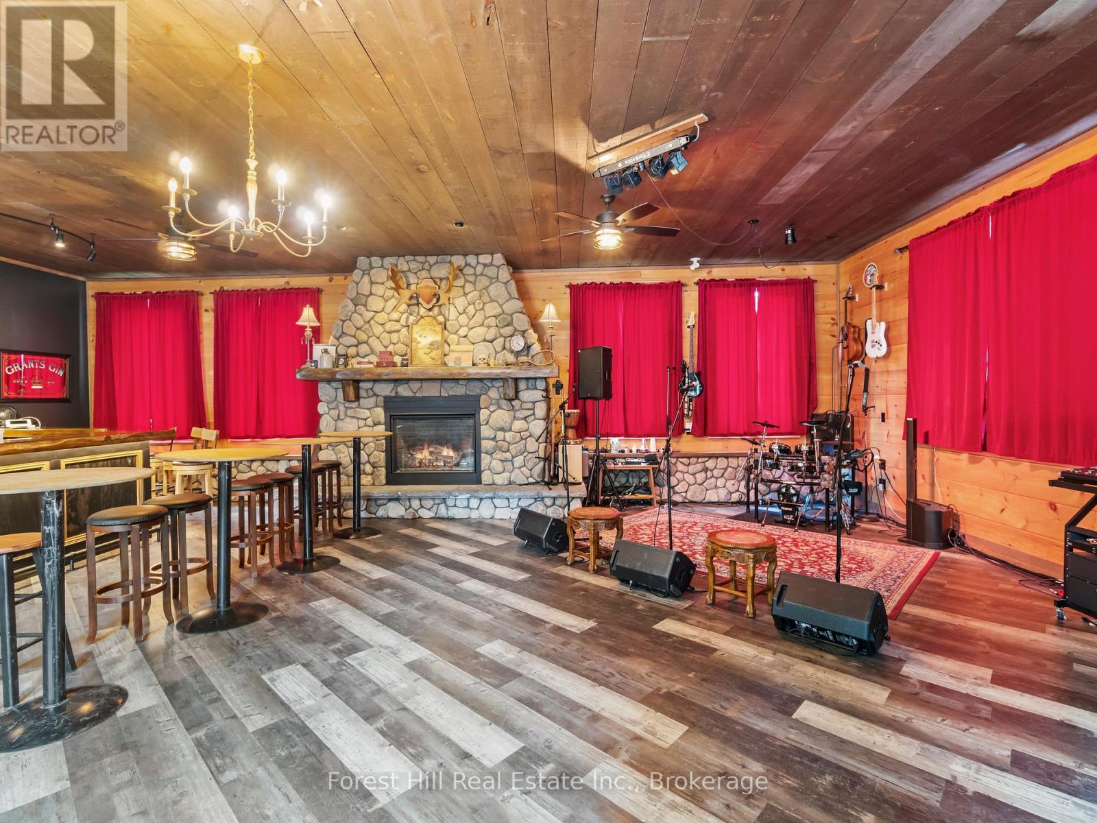 1326 Kawagama Lake Road, Algonquin Highlands, Ontario  P0A 1E0 - Photo 23 - X12356101