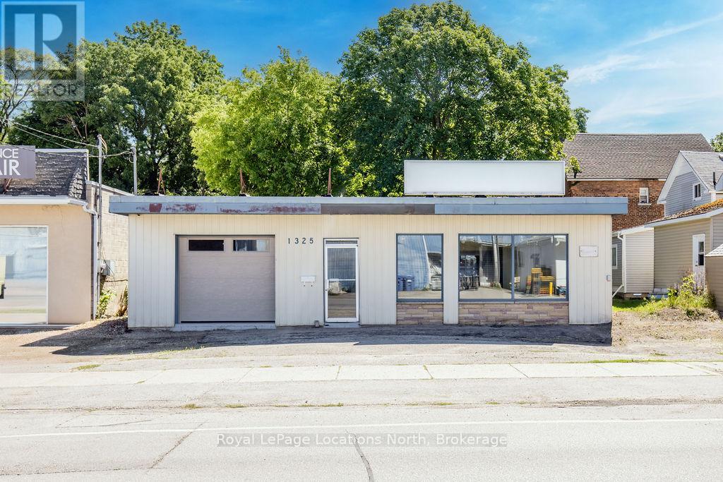 1325 2ND AVENUE E, Owen Sound, Ontario