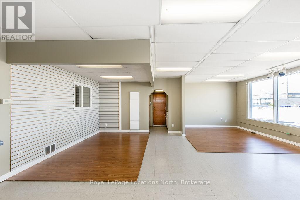 1325 2nd Avenue E, Owen Sound, Ontario  N4K 2J5 - Photo 11 - X12356749