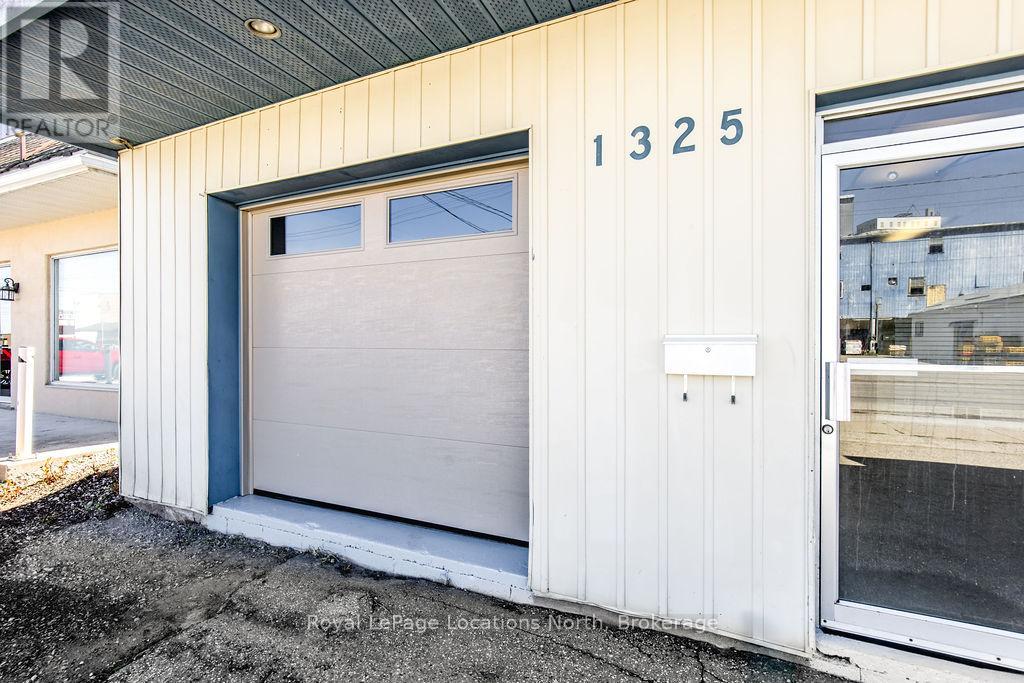 1325 2nd Avenue E, Owen Sound, Ontario  N4K 2J5 - Photo 5 - X12356749